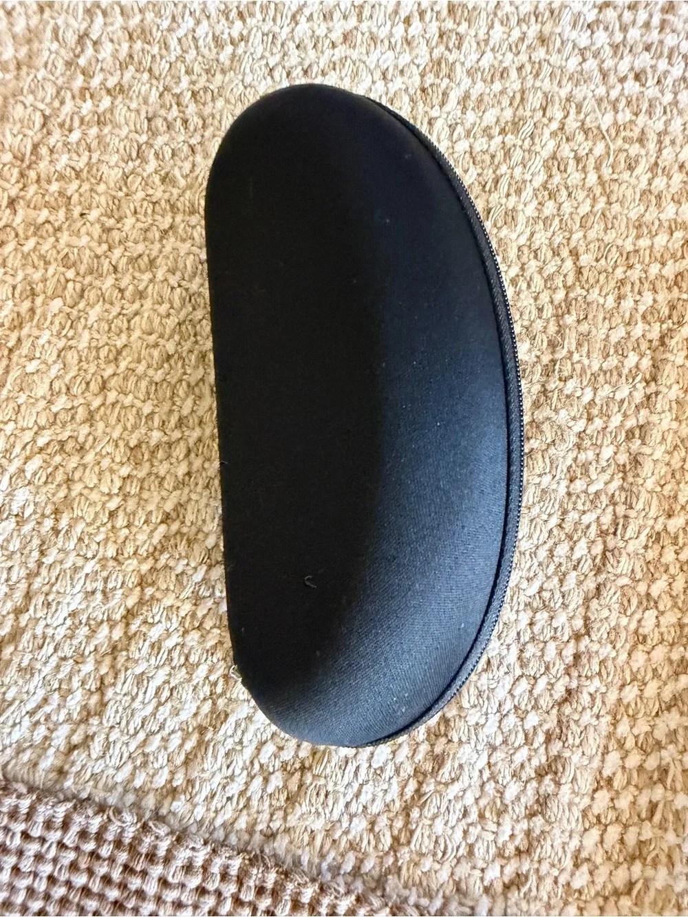 Oakley soft vault sunglass case black
